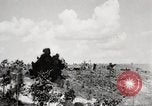 Standbild Seargent Collins' Team Fortschritte United States USA, 1965, aus Sekunde 10 historischem Filmmaterial Videoclip 65675022236