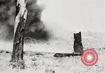 Standbild Seargent Collins' Team Fortschritte United States USA, 1965, aus Sekunde 26 historischem Filmmaterial Videoclip 65675022236