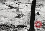Standbild Team unter Seargent Bourden United States USA, 1947, aus Sekunde 10 historischem Filmmaterial Videoclip 65675022237