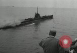 Immagine di Funzionamento su strada di fine Giappone, 1946, secondo 49 filmato di repertorio 65675022267