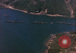 Standbild Die japanischen U-Boote die unternommen werden um das Meer Sasebo Bay Japan, 1946, aus Sekunde 8 historischem Filmmaterial Videoclip 65675022269