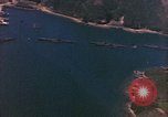 Standbild Die japanischen U-Boote die unternommen werden um das Meer Sasebo Bay Japan, 1946, aus Sekunde 10 historischem Filmmaterial Videoclip 65675022269