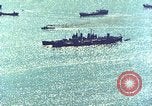 Standbild Die japanischen U-Boote die unternommen werden um das Meer Sasebo Bay Japan, 1946, aus Sekunde 30 historischem Filmmaterial Videoclip 65675022269