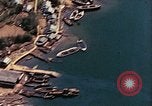 Standbild Die japanischen U-Boote die unternommen werden um das Meer Sasebo Bay Japan, 1946, aus Sekunde 39 historischem Filmmaterial Videoclip 65675022269