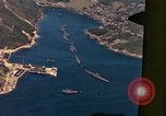 Standbild Die japanischen U-Boote die unternommen werden um das Meer Sasebo Bay Japan, 1946, aus Sekunde 53 historischem Filmmaterial Videoclip 65675022269