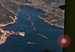 Standbild Die japanischen U-Boote die unternommen werden um das Meer Sasebo Bay Japan, 1946, aus Sekunde 54 historischem Filmmaterial Videoclip 65675022269