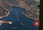 Standbild Die japanischen U-Boote die unternommen werden um das Meer Sasebo Bay Japan, 1946, aus Sekunde 57 historischem Filmmaterial Videoclip 65675022269