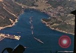 Standbild Die japanischen U-Boote die unternommen werden um das Meer Sasebo Bay Japan, 1946, aus Sekunde 59 historischem Filmmaterial Videoclip 65675022269