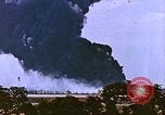 Standbild Explosion in Pearl Harbor Pearl Harbor Hawaii USA, 1946, aus Sekunde 51 historischem Filmmaterial Videoclip 65675022270