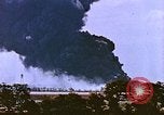 Standbild Explosion in Pearl Harbor Pearl Harbor Hawaii USA, 1946, aus Sekunde 52 historischem Filmmaterial Videoclip 65675022270