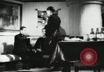 Standbild Japanische Marine Personal bereiten Angriff auf Pearl Habor Pacific Theater, 1941, aus Sekunde 20 historischem Filmmaterial Videoclip 65675022278