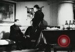 Standbild Japanische Marine Personal bereiten Angriff auf Pearl Habor Pacific Theater, 1941, aus Sekunde 21 historischem Filmmaterial Videoclip 65675022278