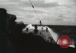 Standbild Offiziere auf Japanischen Uboot plot Position und Navigieren Indischer Ozean, 1942, aus Sekunde 6 historischem Filmmaterial Videoclip 65675022283
