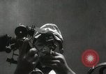 Standbild Offiziere auf Japanischen Uboot plot Position und Navigieren Indischer Ozean, 1942, aus Sekunde 27 historischem Filmmaterial Videoclip 65675022283