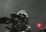 Standbild Offiziere auf Japanischen Uboot plot Position und Navigieren Indischer Ozean, 1942, aus Sekunde 30 historischem Filmmaterial Videoclip 65675022283