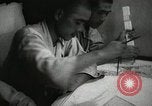 Standbild Offiziere auf Japanischen Uboot plot Position und Navigieren Indischer Ozean, 1942, aus Sekunde 38 historischem Filmmaterial Videoclip 65675022283