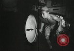 Standbild Sperrung Not auf japanischen U-Boot Indischer Ozean, 1942, aus Sekunde 24 historischem Filmmaterial Videoclip 65675022285