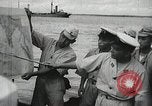 Standbild japanischen U-Boot fährt für eine Mission Indischer Ozean, 1942, aus Sekunde 16 historischem Filmmaterial Videoclip 65675022287