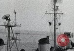 Standbild erfasst japanischen U-Boot explodiert Sasebo Japan, 1946, aus Sekunde 16 historischem Filmmaterial Videoclip 65675022290