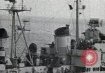 Standbild erfasst japanischen U-Boot explodiert Sasebo Japan, 1946, aus Sekunde 17 historischem Filmmaterial Videoclip 65675022290