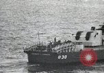 Standbild erfasst japanischen U-Boot explodiert Sasebo Japan, 1946, aus Sekunde 29 historischem Filmmaterial Videoclip 65675022290