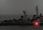 Standbild japanischen U-Boot explodiert Sasebo Japan, 1946, aus Sekunde 13 historischem Filmmaterial Videoclip 65675022291