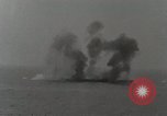 Standbild japanischen U-Boot explodiert Sasebo Japan, 1946, aus Sekunde 36 historischem Filmmaterial Videoclip 65675022291