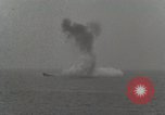 Standbild japanischen U-Boot explodiert Sasebo Japan, 1946, aus Sekunde 38 historischem Filmmaterial Videoclip 65675022291