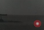 Standbild japanischen U-Boot sinkt Japan, 1946, aus Sekunde 12 historischem Filmmaterial Videoclip 65675022293