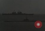 Standbild japanischen U-Boot sinkt Japan, 1946, aus Sekunde 17 historischem Filmmaterial Videoclip 65675022293