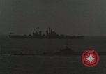 Standbild japanischen U-Boot sinkt Japan, 1946, aus Sekunde 20 historischem Filmmaterial Videoclip 65675022293