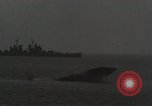 Standbild japanischen U-Boot sinkt Japan, 1946, aus Sekunde 47 historischem Filmmaterial Videoclip 65675022293
