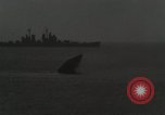 Standbild japanischen U-Boot sinkt Japan, 1946, aus Sekunde 52 historischem Filmmaterial Videoclip 65675022293