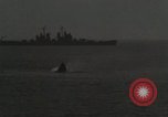 Standbild japanischen U-Boot sinkt Japan, 1946, aus Sekunde 55 historischem Filmmaterial Videoclip 65675022293