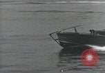Standbild japanischen U-Boot und Schnellboot Yokosuka Yokosuka Japan Hafen, 1940, aus Sekunde 50 historischem Filmmaterial Videoclip 65675022296