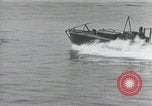 Standbild japanischen U-Boot und Schnellboot Yokosuka Yokosuka Japan Hafen, 1940, aus Sekunde 54 historischem Filmmaterial Videoclip 65675022296