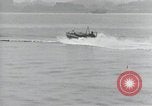 Standbild japanischen U-Boot und Schnellboot Yokosuka Yokosuka Japan Hafen, 1940, aus Sekunde 61 historischem Filmmaterial Videoclip 65675022296