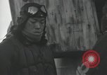Standbild Doppeldecker auf japanischen Schiff Japan, 1940, aus Sekunde 57 historischem Filmmaterial Videoclip 65675022298
