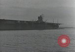 Standbild Inbetriebnahme Zeremonie der japanischen Flugzeugträger Hiryu Yokosuka in Japan, 1940, aus Sekunde 27 historischem Filmmaterial Videoclip 65675022299