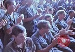 Immagine di Osu mostrano in Vietnam Il Vietnam, 1972, secondo 35 filmato di repertorio 65675022319