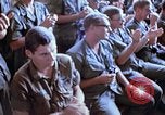 Immagine di Osu mostrano in Vietnam Il Vietnam, 1972, secondo 41 filmato di repertorio 65675022319