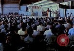 Immagine di Osu mostrano in Vietnam Il Vietnam, 1972, secondo 51 filmato di repertorio 65675022319