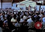 Immagine di Osu mostrano in Vietnam Il Vietnam, 1972, secondo 52 filmato di repertorio 65675022319