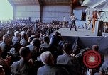 Immagine di Osu mostrano in Vietnam Il Vietnam, 1972, secondo 59 filmato di repertorio 65675022319