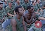 Immagine di Sammy Davis Jr Il Vietnam, 1972, secondo 42 filmato di repertorio 65675022322