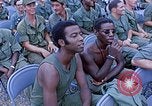 Immagine di Sammy Davis Jr Il Vietnam, 1972, secondo 45 filmato di repertorio 65675022322