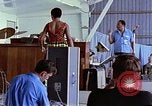 Immagine di Osu Troupe Il Vietnam, 1972, secondo 56 filmato di repertorio 65675022323