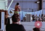 Immagine di Osu Troupe Il Vietnam, 1972, secondo 59 filmato di repertorio 65675022323