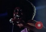 Standbild Sänger Blinky Williams Vietnam, 1972, aus Sekunde 3 historischem Filmmaterial Videoclip 65675022327