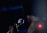 Standbild Sänger Blinky Williams Vietnam, 1972, aus Sekunde 13 historischem Filmmaterial Videoclip 65675022327